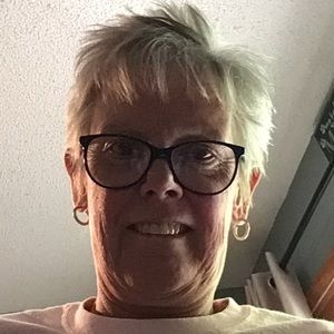 Meet your Posher, Caren